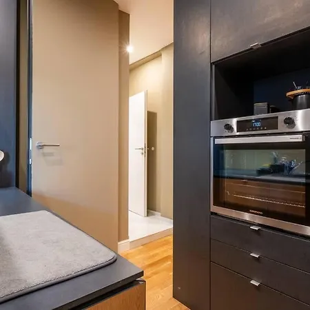 Stunning Luxury 3 Bedroom In The Heart Of Town * Sofia
