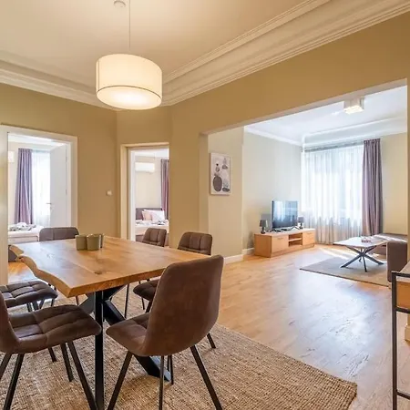 Stunning Luxury 3 Bedroom In The Heart Of Town Sofia