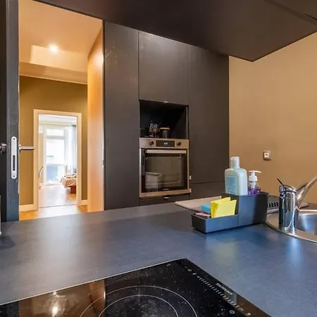 Stunning Luxury 3 Bedroom In The Heart Of Town Apartament Sofia