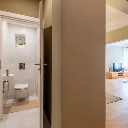 Daire Stunning Luxury 3 Bedroom In The Heart Of Town Sofya