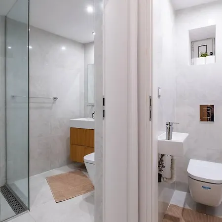 Stunning Luxury 3 Bedroom In The Heart Of Town 索菲亞